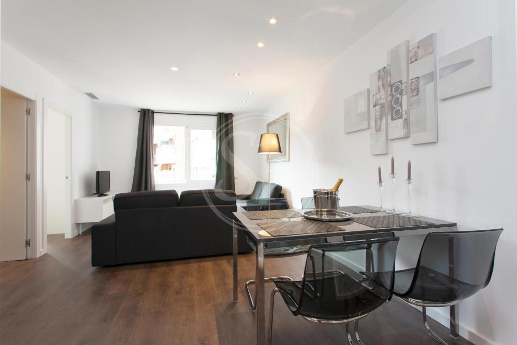 Bonito apartamento para 4 en Poble Sec