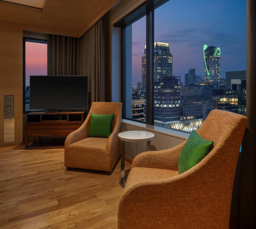 Renaissance Bangkok Ratchaprasong Hotel by Marriott 7