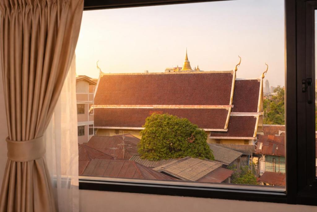Excel Hotel Bangkok former Sri Krungthep Hotel - Queen Room