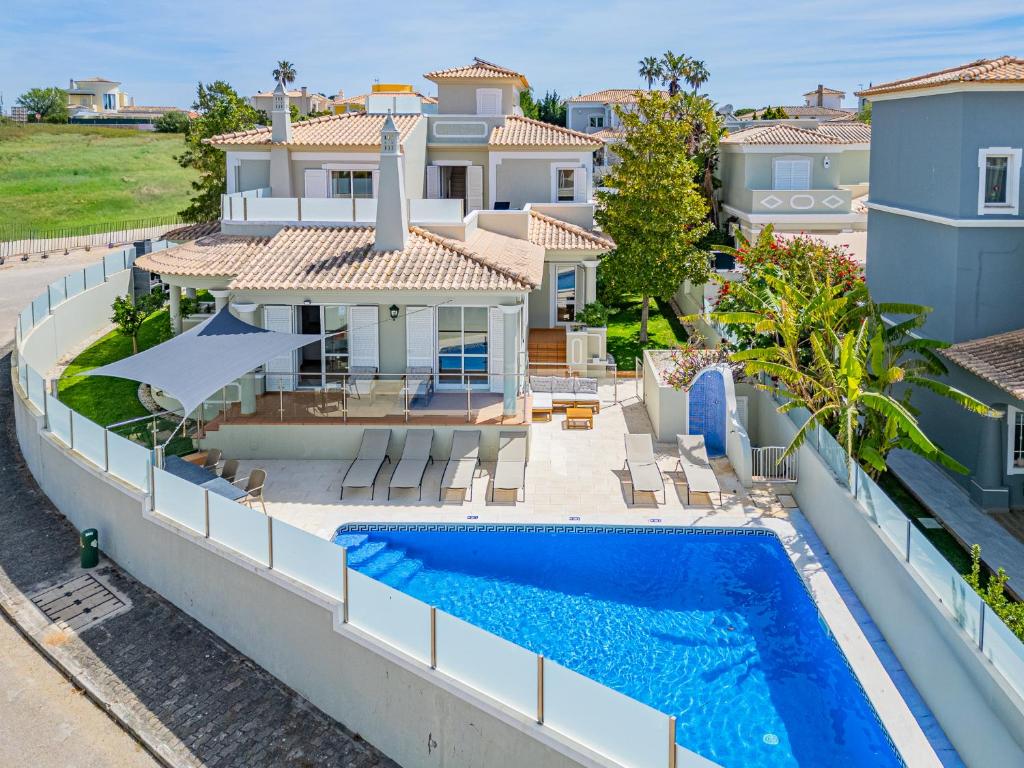 Villa Rosal by SignatureStays - Heated Pool