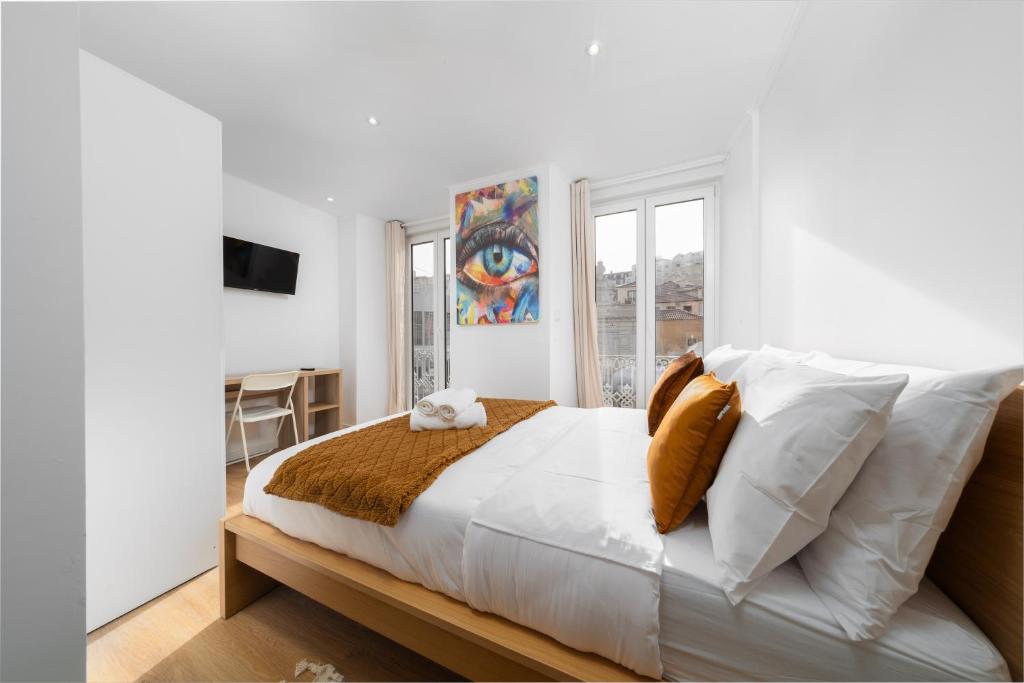 Room With AC and Private WC - Intendente Metro Station