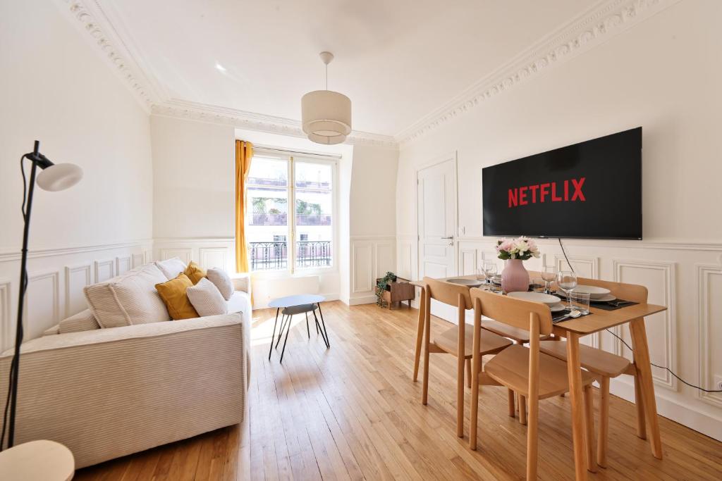 Chic Elegant 1BR in Montmartre Paris 18 District
