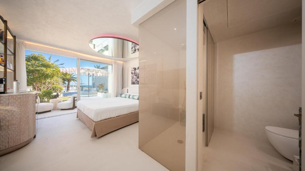 Destino Five Ibiza - 5-Star Grand Luxe Resort - Free Entrance to Pacha Club photo