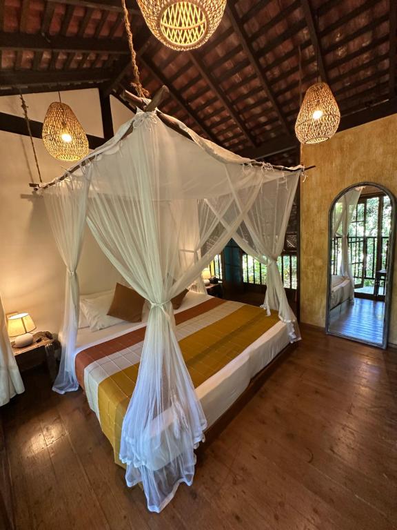 Dunes Unawatuna Hotel - Single Room With Balcony