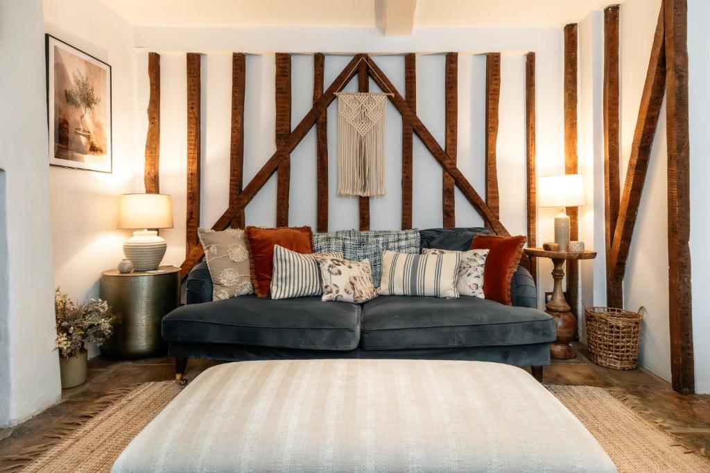 Windsor Cottage - Bolthole in the heart of CN! - Housity