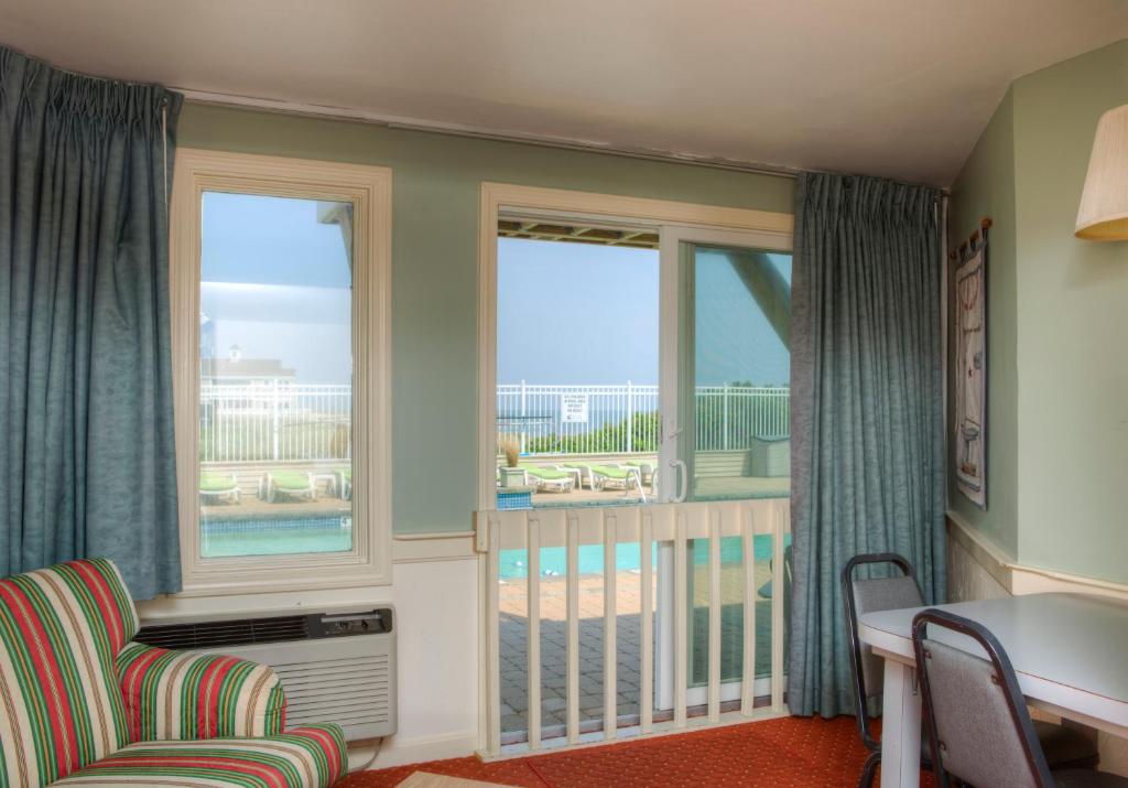 The Corsair & Cross Rip Oceanfront - Deluxe Double Room With Sea View
