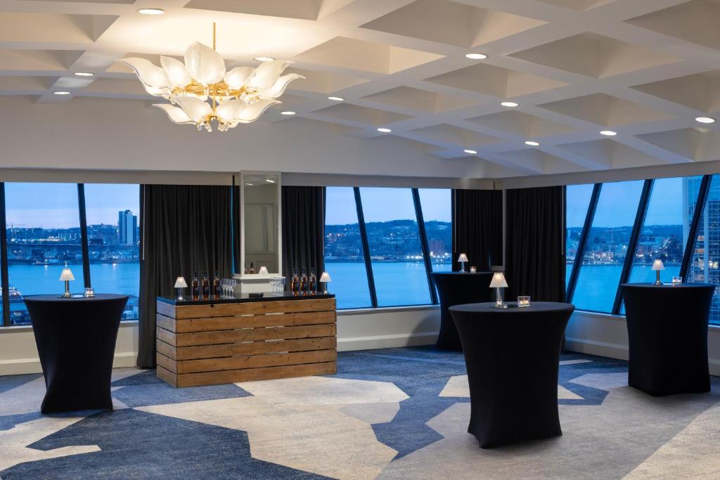 Delta Hotels by Marriott Halifax Downtown photo