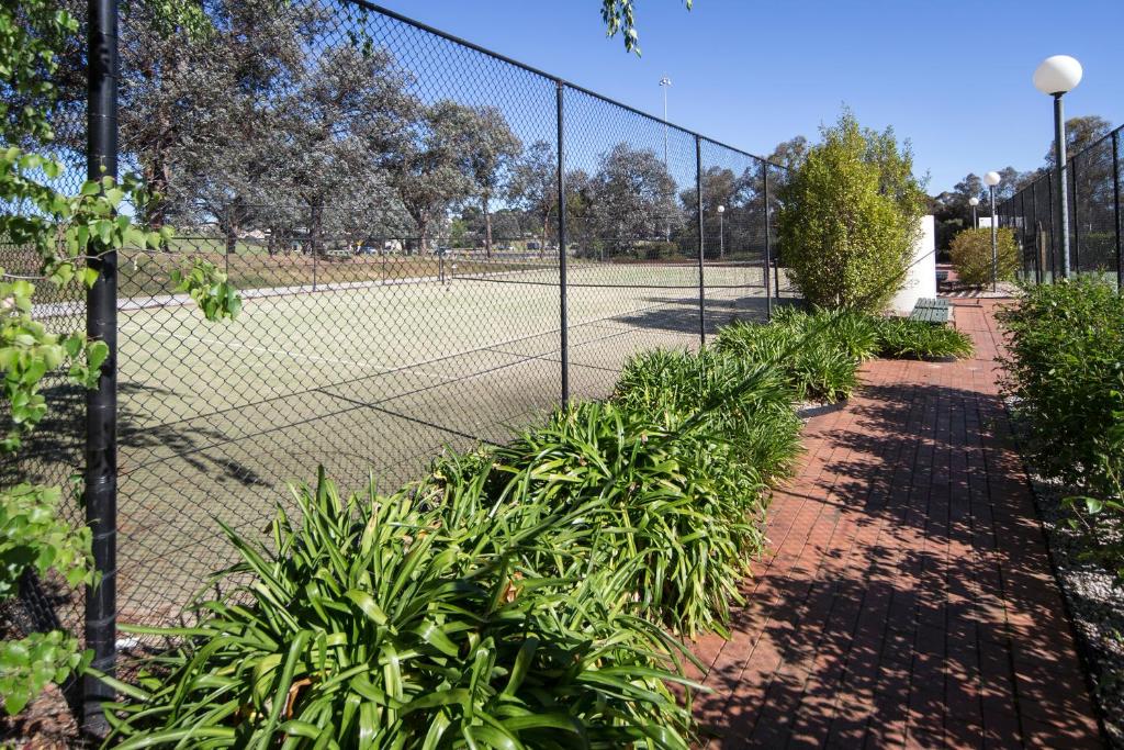 BreakFree Capital Tower Apartments - Resim 29