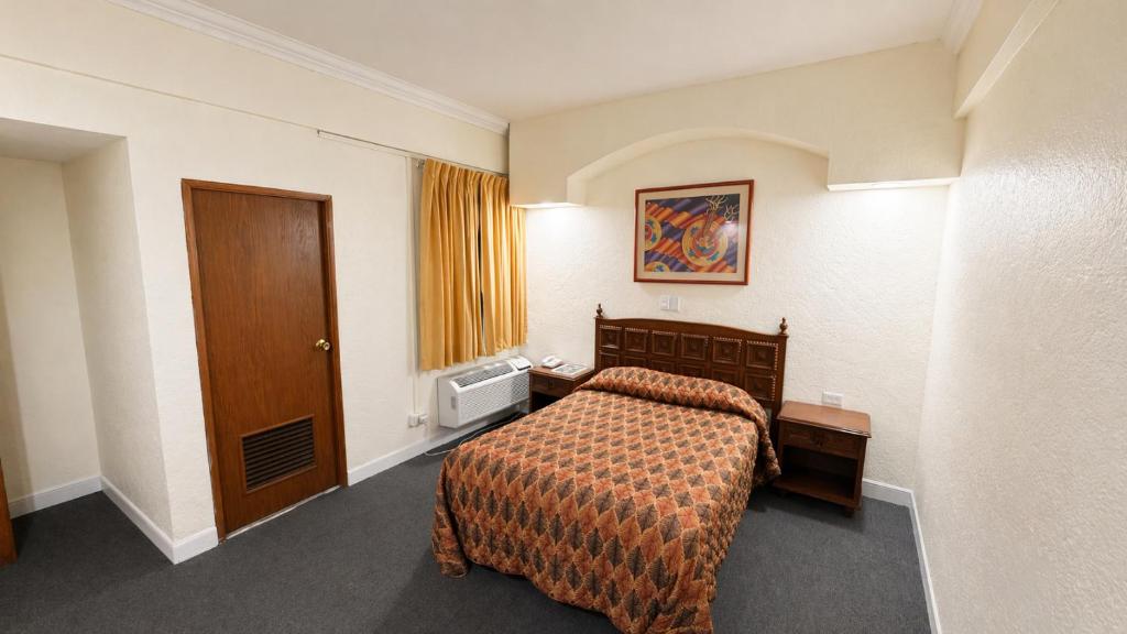 San Carlos de Reynosa - Deluxe Queen Room