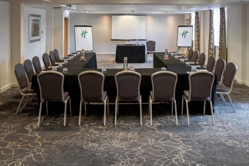Holiday Inn Ellesmere Port/Cheshire Oaks by IHG photo