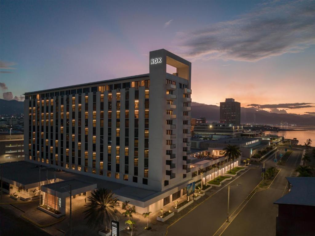 ROK Hotel Kingston