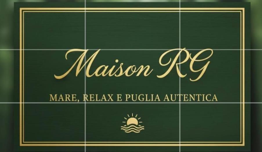 a sign for a marron rep with a green tile at Maison RG in Torre Canne
