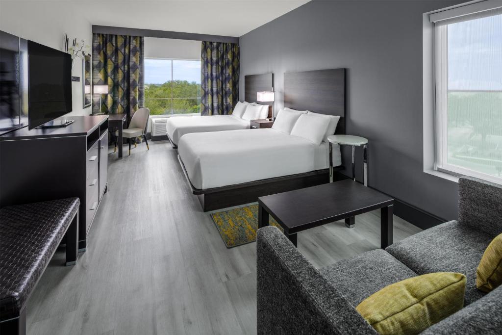 DoubleTree by Hilton Sarasota Bradenton Airport - Queen Kamer Met 2 Queensize Bedden En Slaapbank