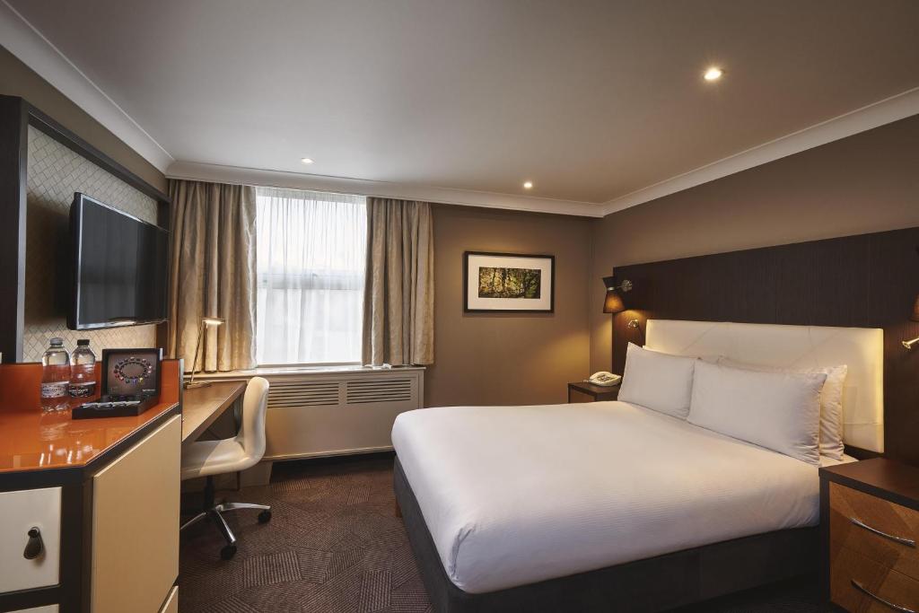 DoubleTree by Hilton London Ealing - 