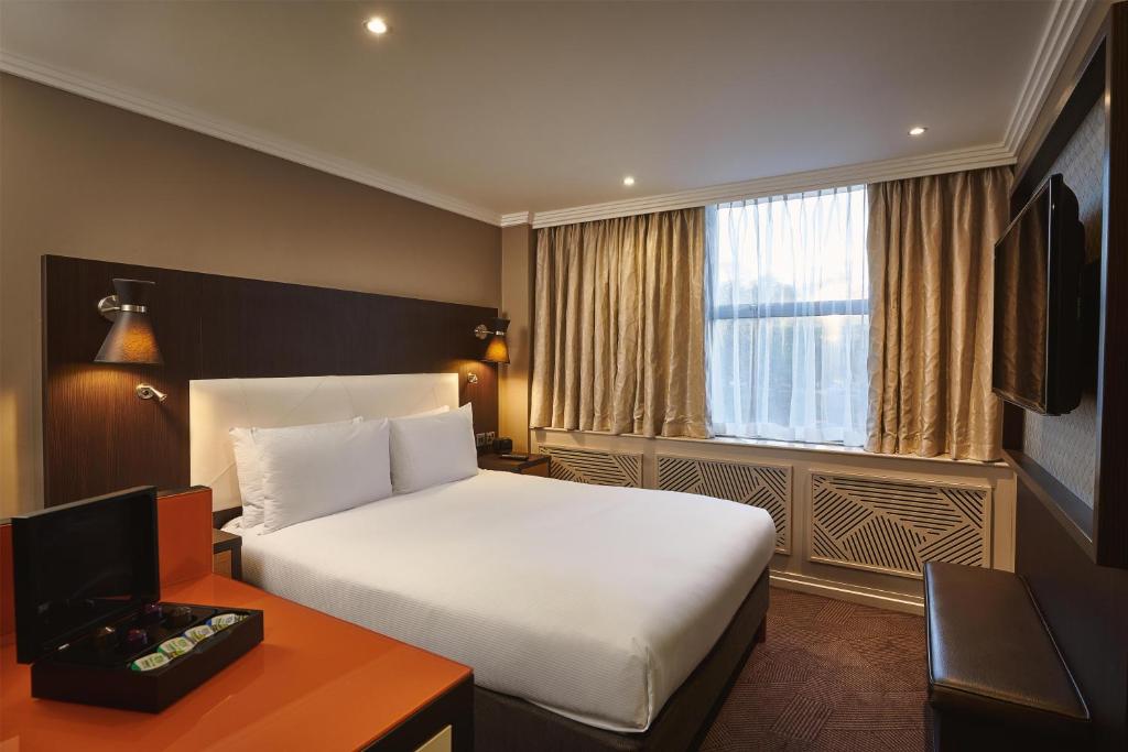 DoubleTree by Hilton London Ealing - 