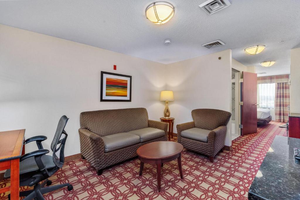 Hilton Garden Inn Starkville - Junior Suite King Con Area Salotto