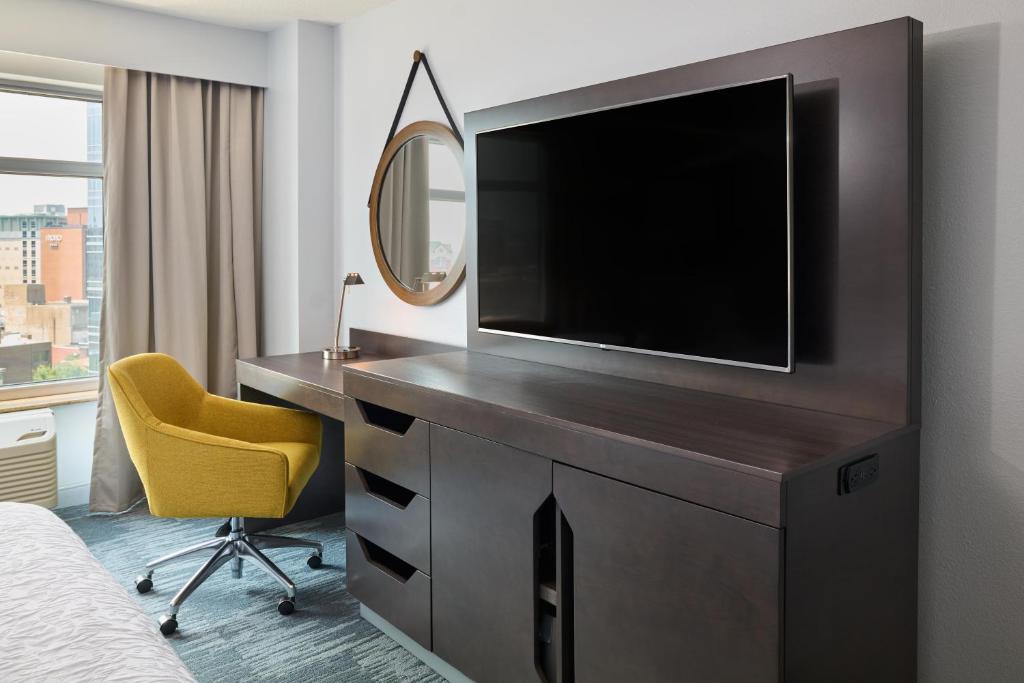 Hampton Inn Washington DC - Convention Center photo
