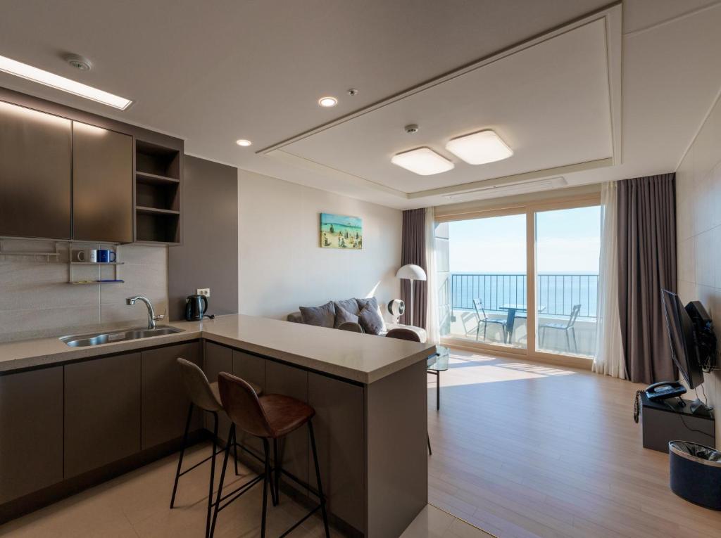 Hotel The Blue Terra - Camera Suite Familiare Oceano