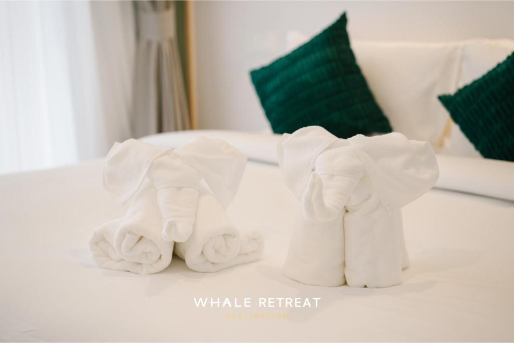 Whale Retreat Destination - Twin Room With Garden View