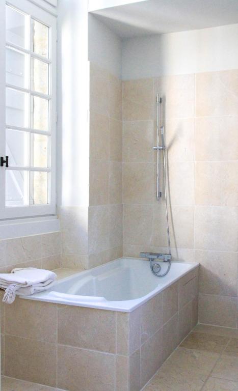 Bagno di L'Hôtel Particulier Guilhon