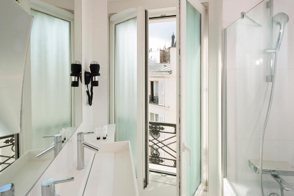 Hôtel Eiffel Turenne - Resim 40