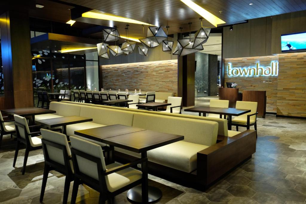 Restaurace v ubytování Midtown Hotel Samarinda