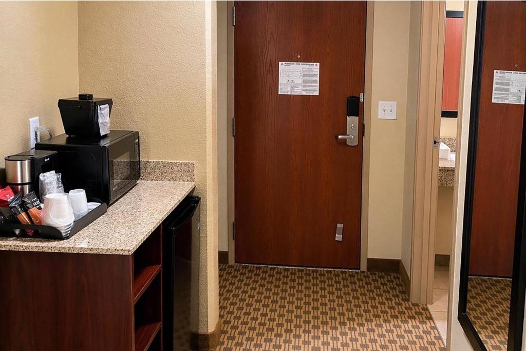 Travelodge by Wyndham Steele - Chambre Lit King-Size - Non-Fumeurs