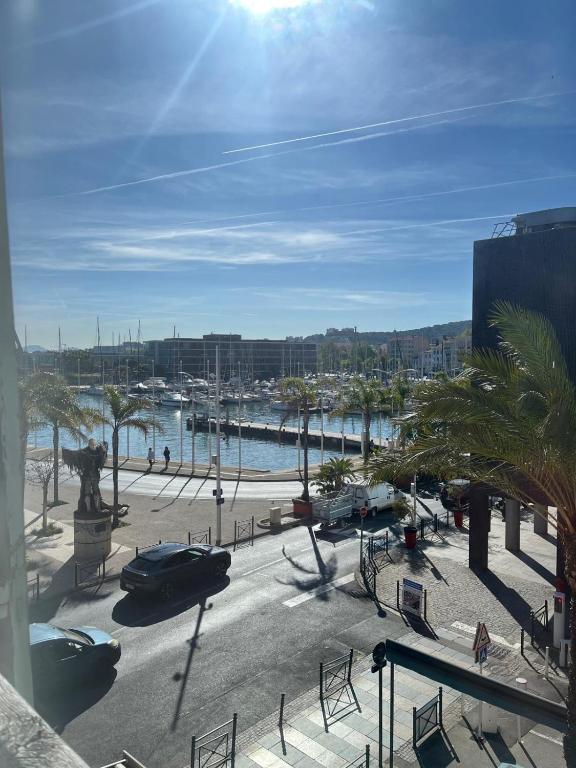 Hotel Restaurant La Frégate - Family Room With Harbour View