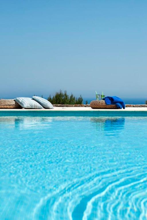 Viewing the AegeanSea-Pool-Garden-Vravrona