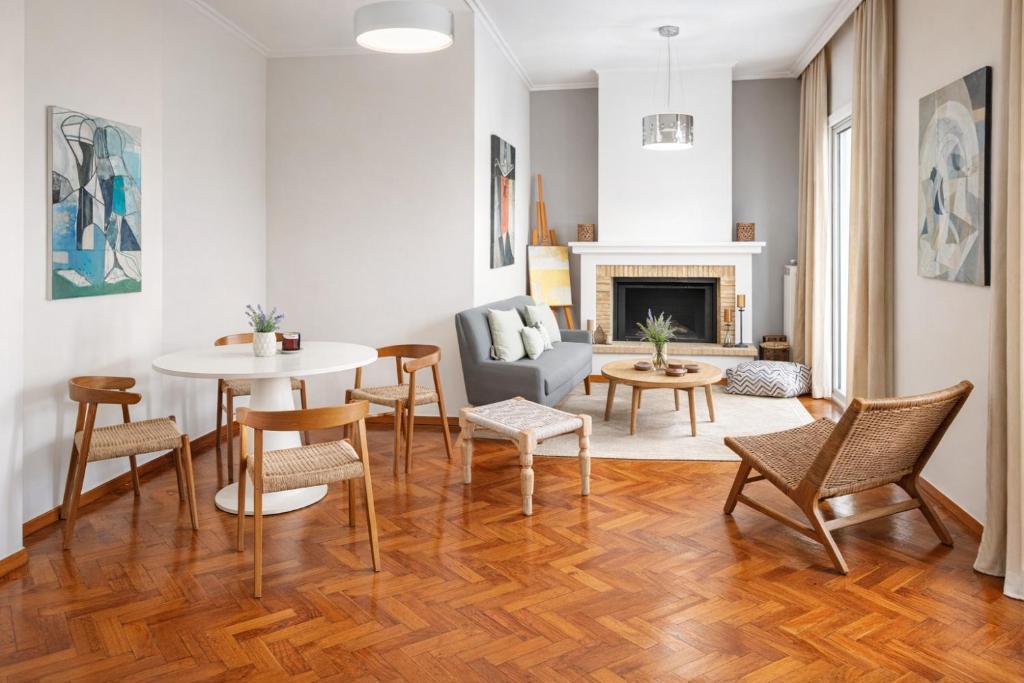 Spacious 3-Bedroom Apartment in Pagrati near Kallimarmaro