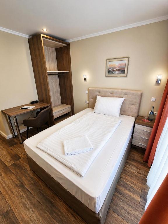 Hotel Post Nürtingen - Large Single Room