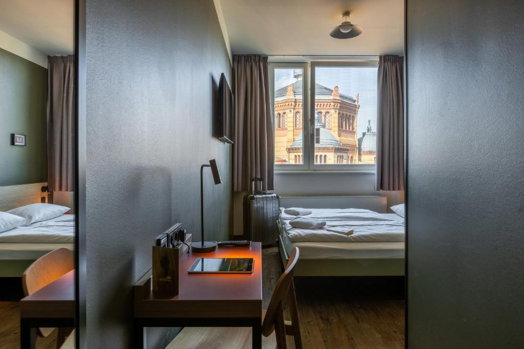 MEININGER Hotel Berlin Mitte - Twin Room