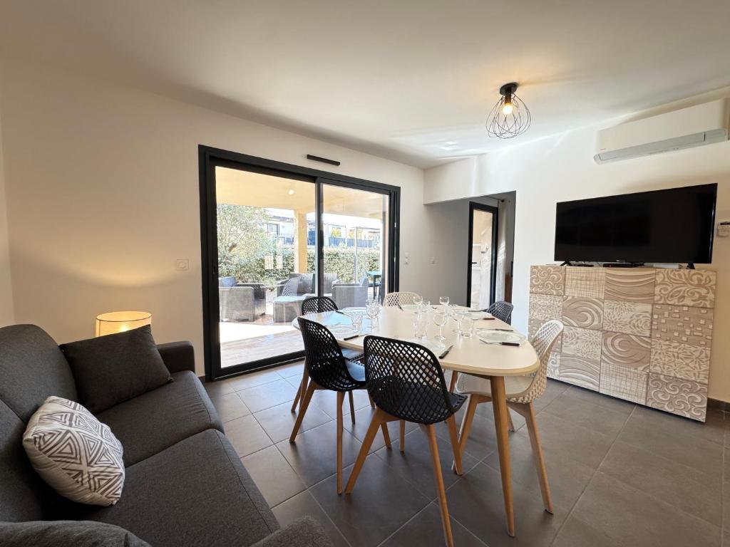 Edera - WiFi, TV, Piscine