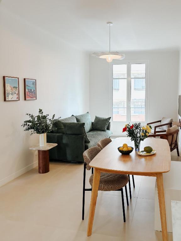 Garibaldi 2 Bedrooms, 2 Bathrooms, AC
