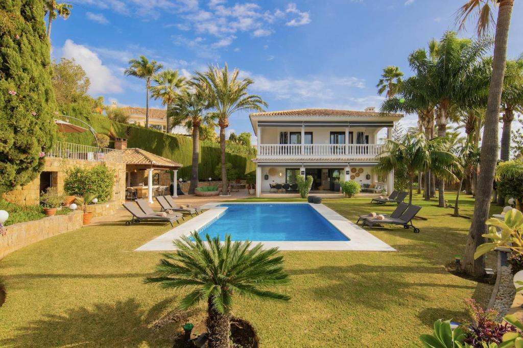 3310 Villa Flores