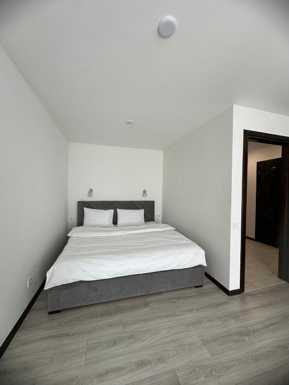 Cozy Novi stylni apartamenty bilia Tsentru photo 2