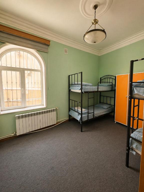 Smile Hostel - Letto In Camera Dormitorio Maschile A 4 Letti