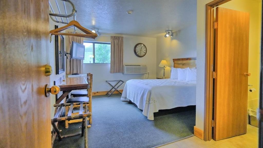 Yellowstone Village Inn and Suites photo