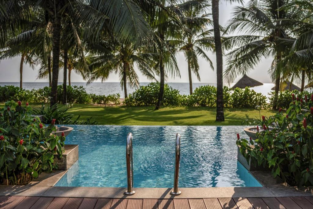 The Level Three-Bedroom Villa with Ocean View and Private Pool