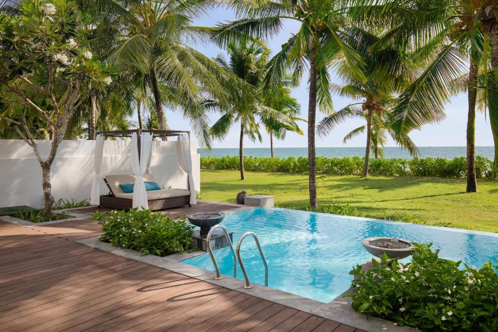 The Level Three-Bedroom Villa with Ocean View and Private Pool
