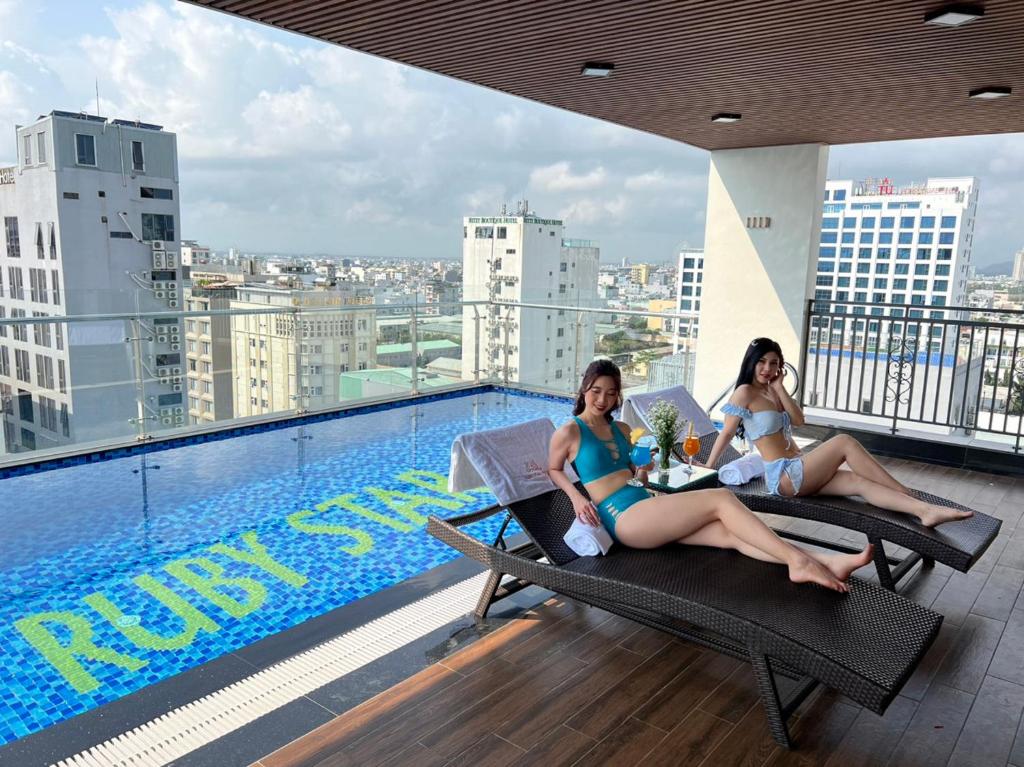 Phòng Deluxe Giường Đôi/2 Giường Đơn Nhìn Ra Thành Phố