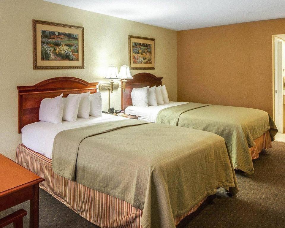 Econo Lodge Inn & Suites Eagle Pass - Habitación Queen Con Dos Camas Queen