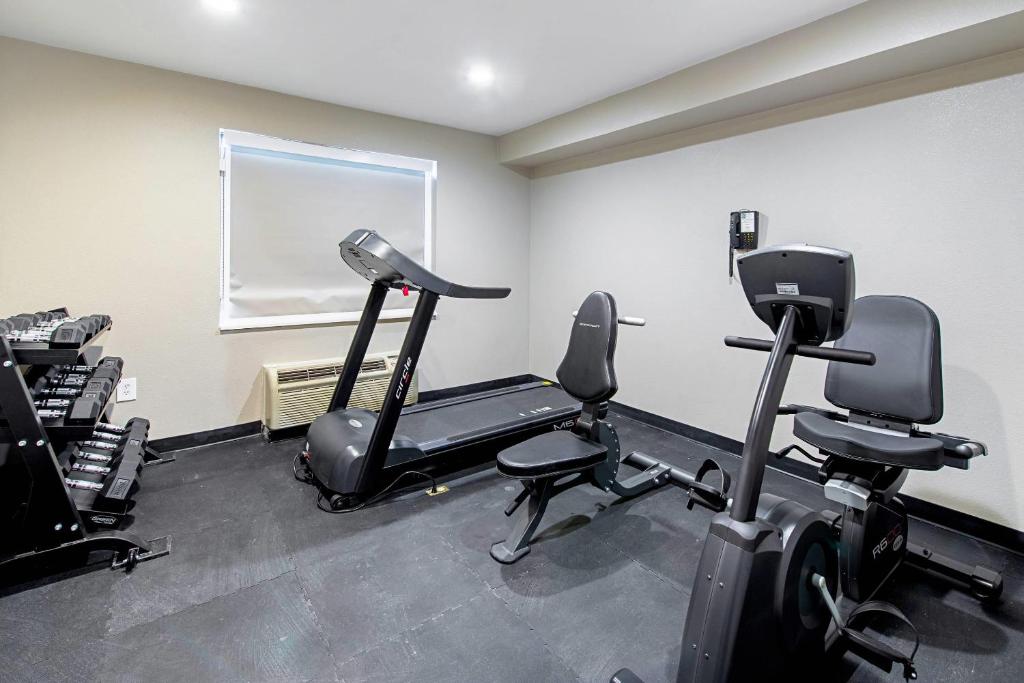 Quality Inn Mishawaka - South Bend photo