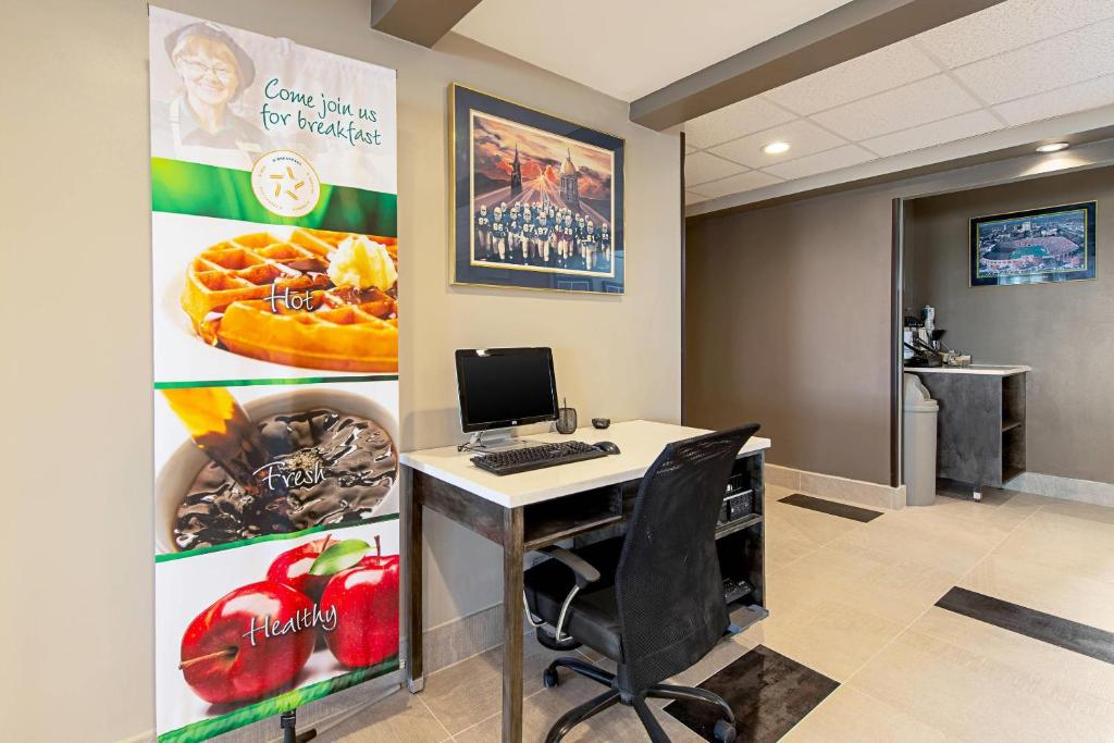 Quality Inn Mishawaka - South Bend photo