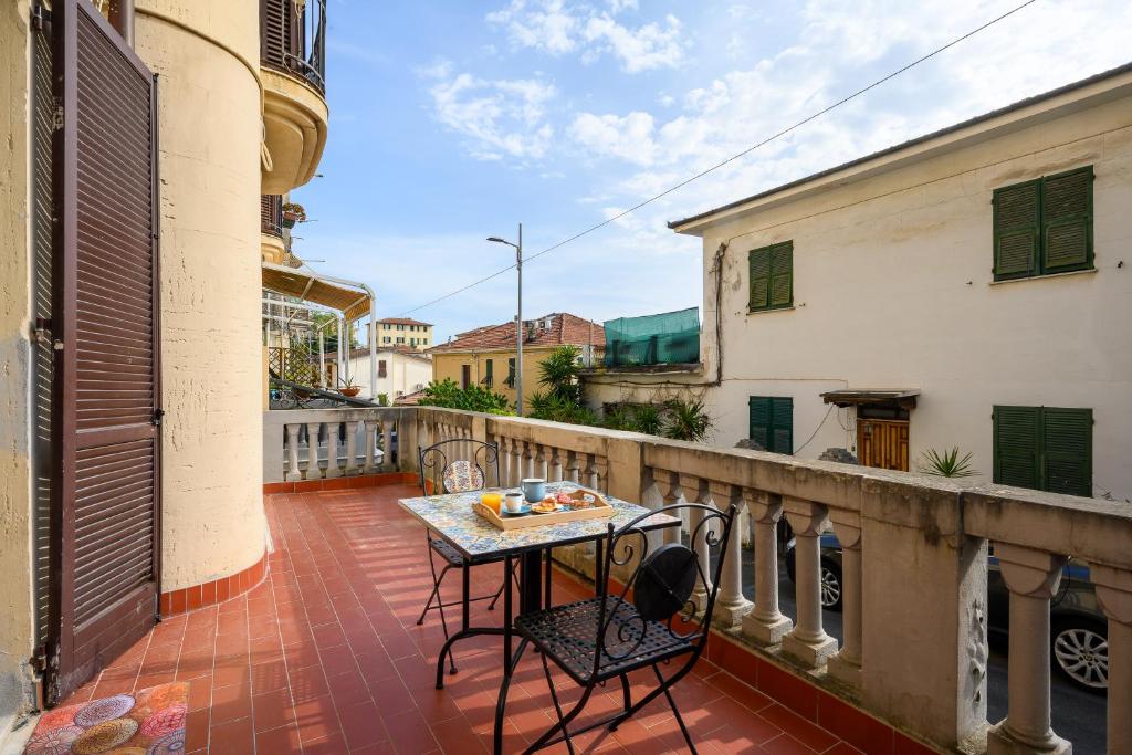 Nonna Amelia secret garden - Housity