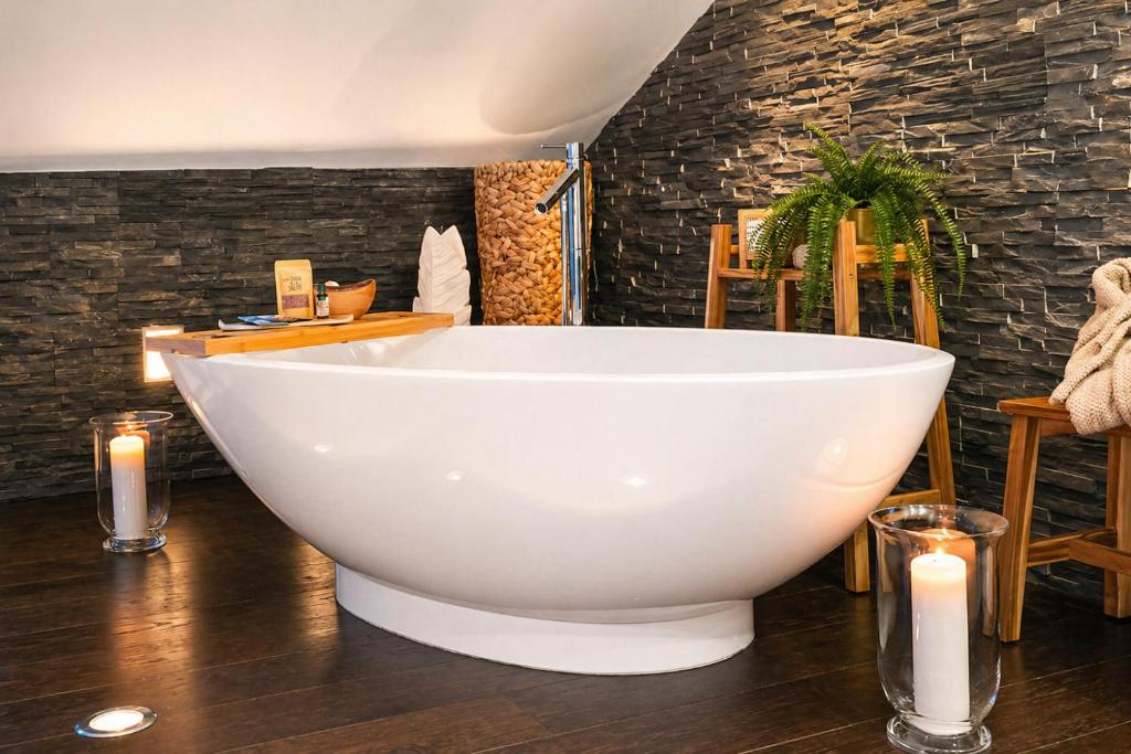 Historisches Alpen-Chalet mit Badewanne im Saastal