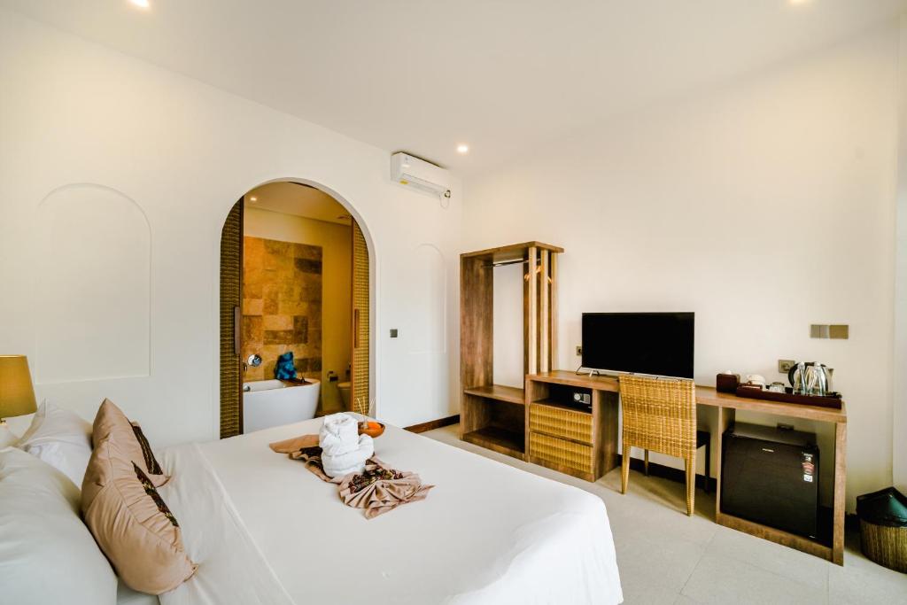 AMP Beach House - Deluxe Double Room With Sea View
