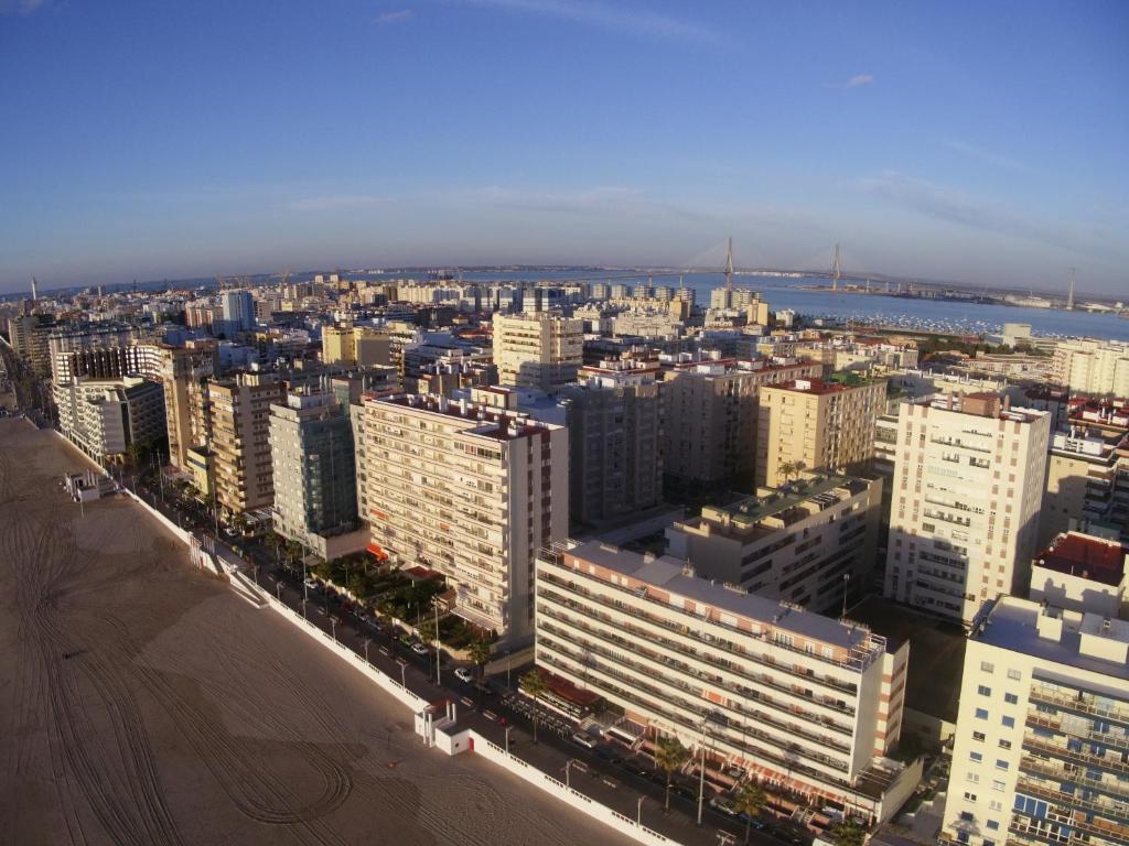 Fotografia z galérie ubytovania Apartments Vistas Mar Bahia v destinácii Cádiz