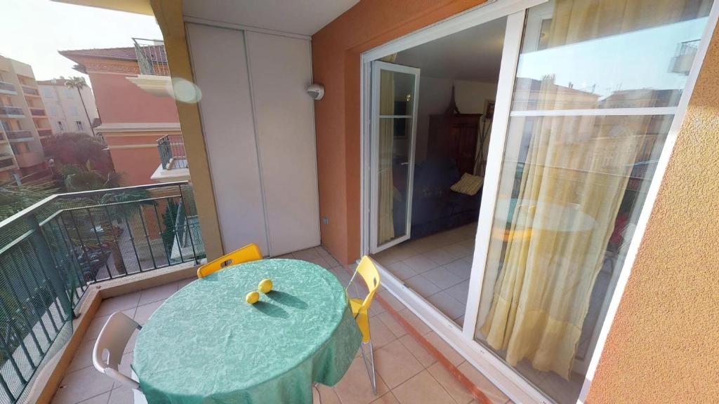 13RP - Grand 3P plein centre avec terrasse et parking