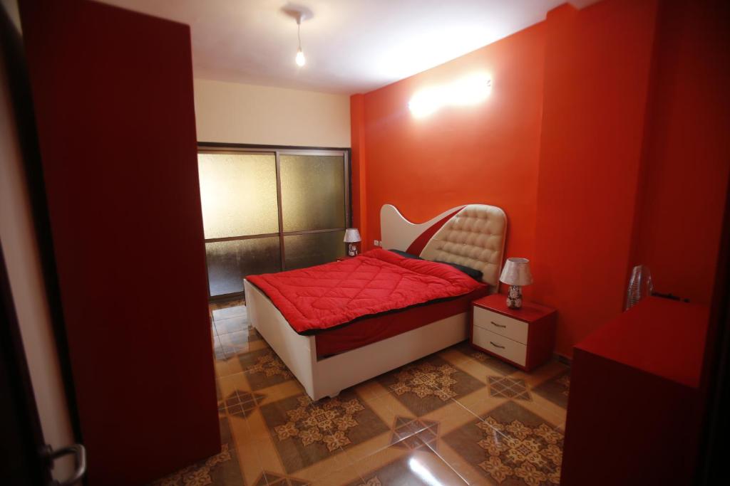 Postel nebo postele na pokoji v ubytování Isra Hotel